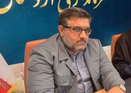 فرماندار اردستان: برای جذب سرمایه‌های بزرگ باید موانع را کنار بزنیم